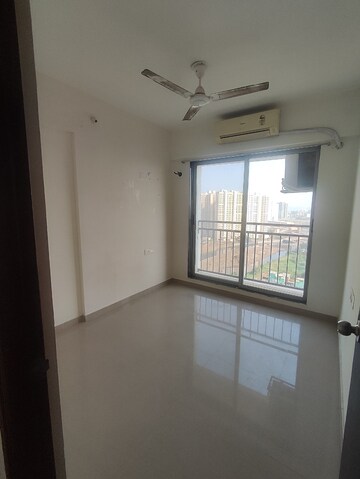 Room in 1 BHK Apartment at Mayfair Sara Virar, Virar West – for Rent