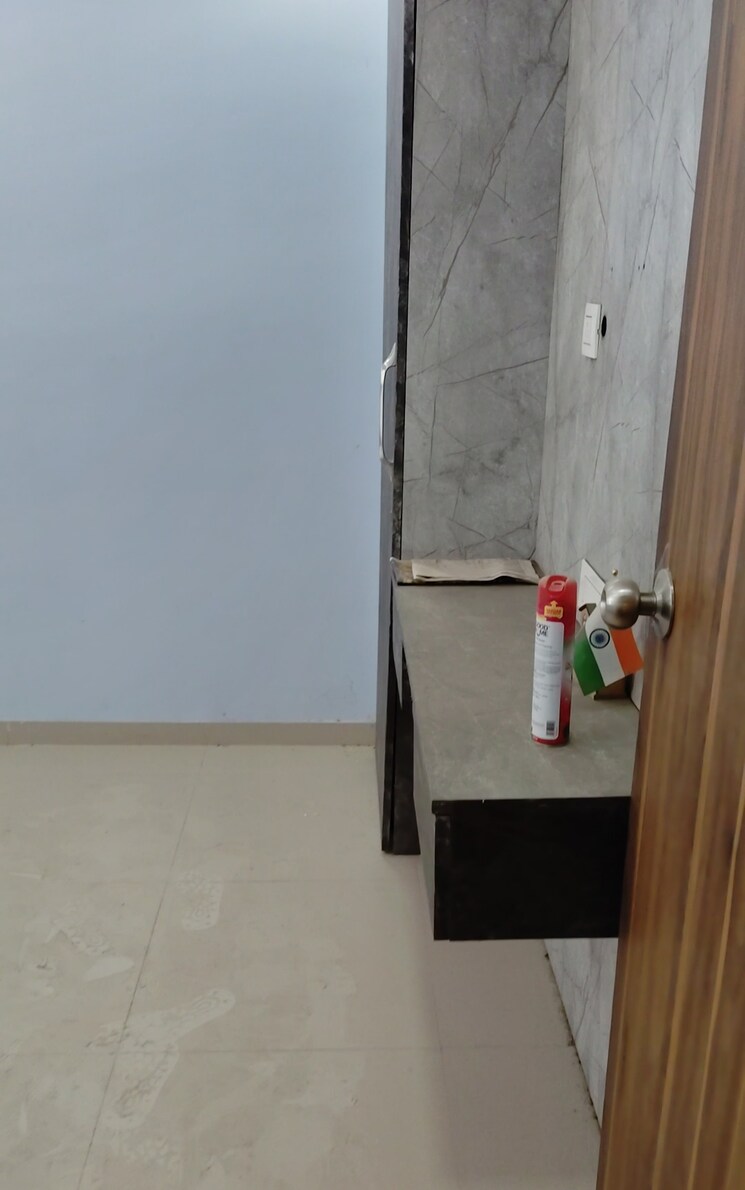 Room, vasai east 1 Bedroom 460 Sq.Ft. Apartment In Vasai East Palghar 8647579