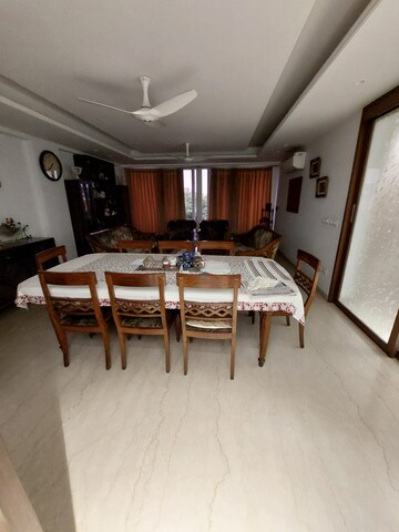 Living Room in 4 BHK Builder Floor at East Of Kailash – for Rent