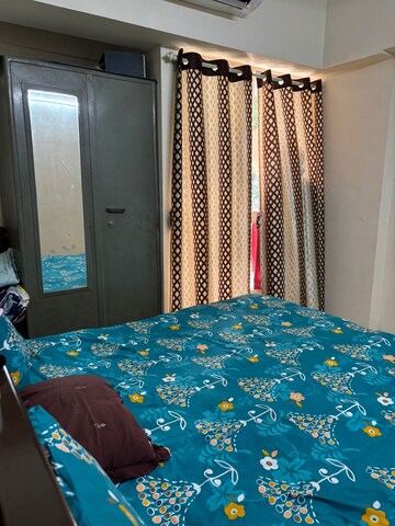 Bedroom in 1.5 BHK Apartment at Thane East – for Rent