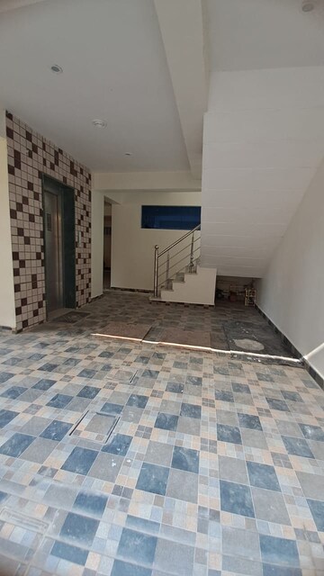 Parking in 2 BHK Builder Floor at Dehradun Cantt – for Rent
