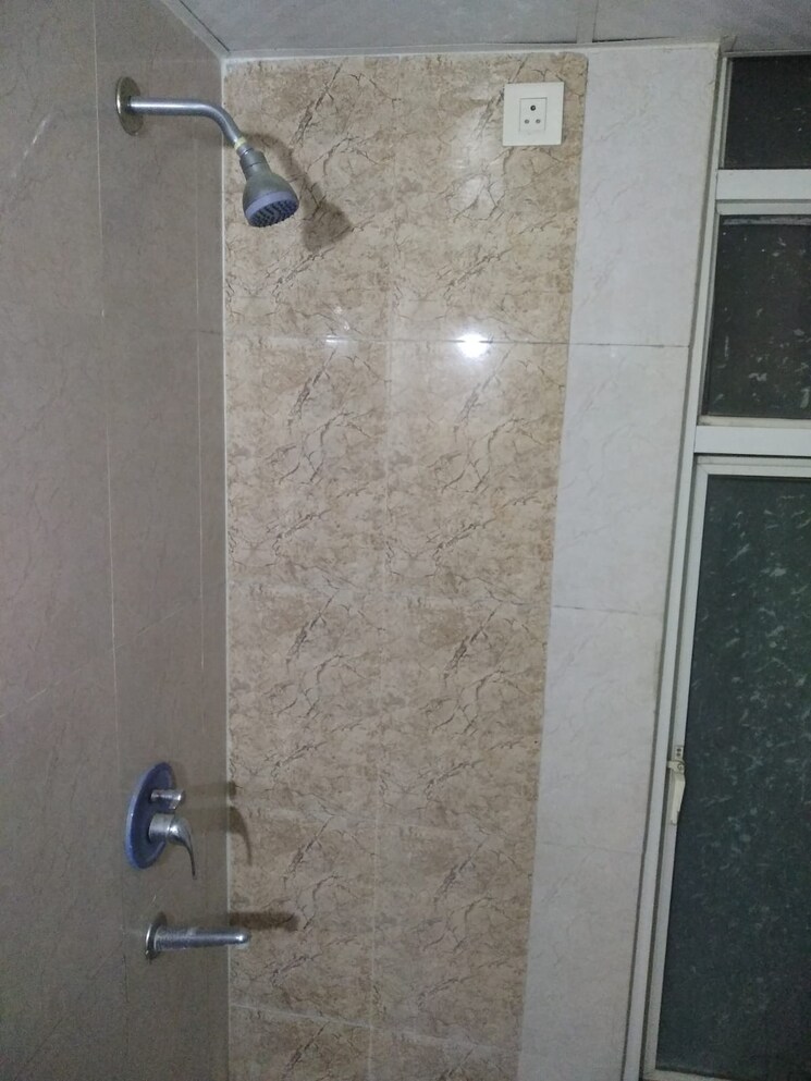 Bathroom, supertech-ecolofts 2 Bedroom 935 Sq.Ft. Apartment In Sector 16b Greater Noida Greater Noida 8647687