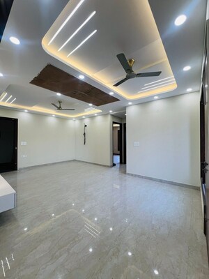 Room in 3 BHK Builder Floor at Fidato Honour Homes, Sector 89 – for Sale