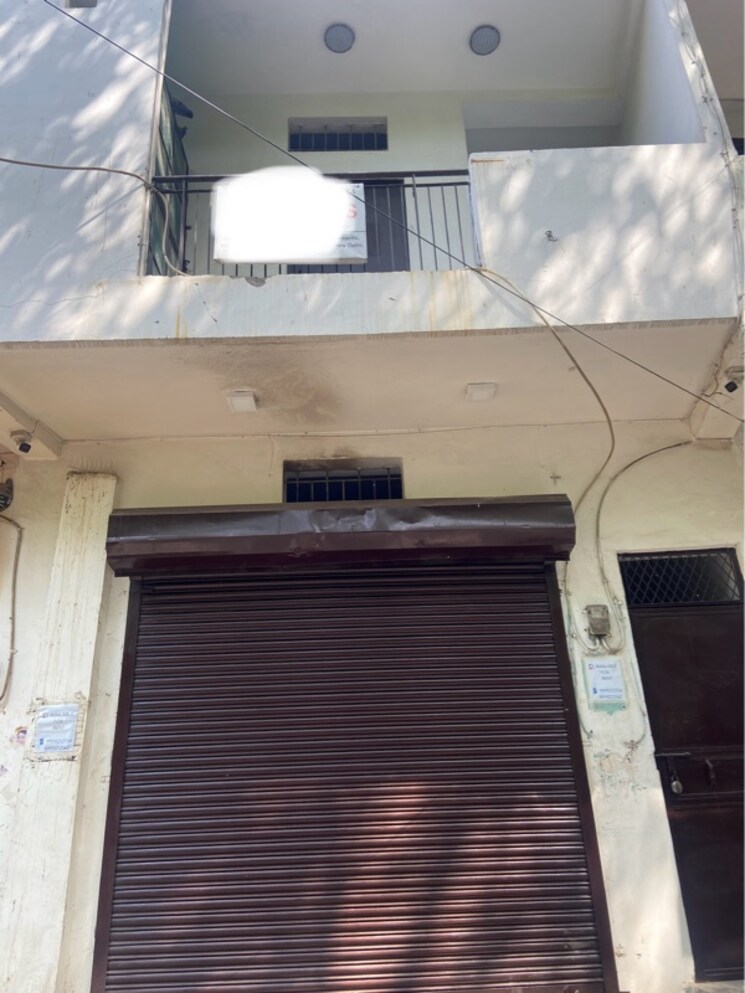 Exterior View, peera garhi Commercial Shop 35 Sq.Yd. In Peera Garhi Delhi 8607443