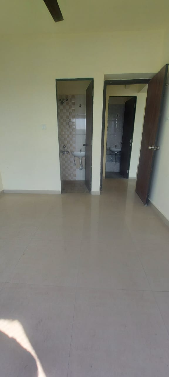 1 BHK Apartment For Rent in Man Opus