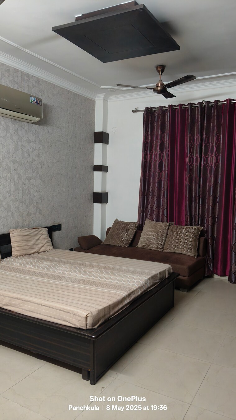 Bedroom, sector 20 3 Bedroom 2900 Sq.Ft. Apartment In Sector 20 Panchkula 8647876