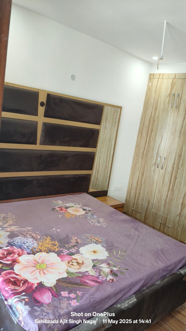 Room, ambala highway 2 Bedroom 1250 Sq.Ft. Apartment In Ambala Highway Zirakpur 8647889