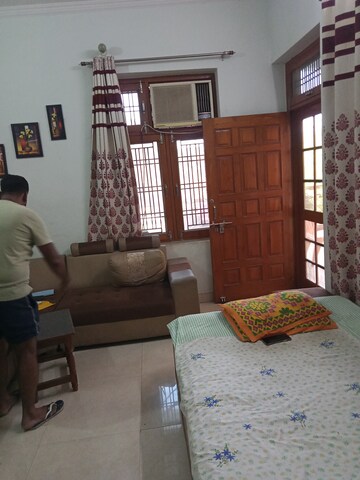 Living Room in 2 BHK Independent House at Vikas Nagar – for Rent