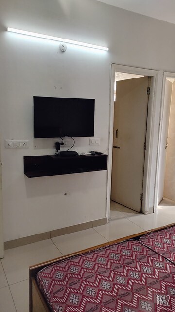 Furnished Amenities in 1 BHK Apartment at AVL 36 Gurgaon, Sector 36 – for Rent