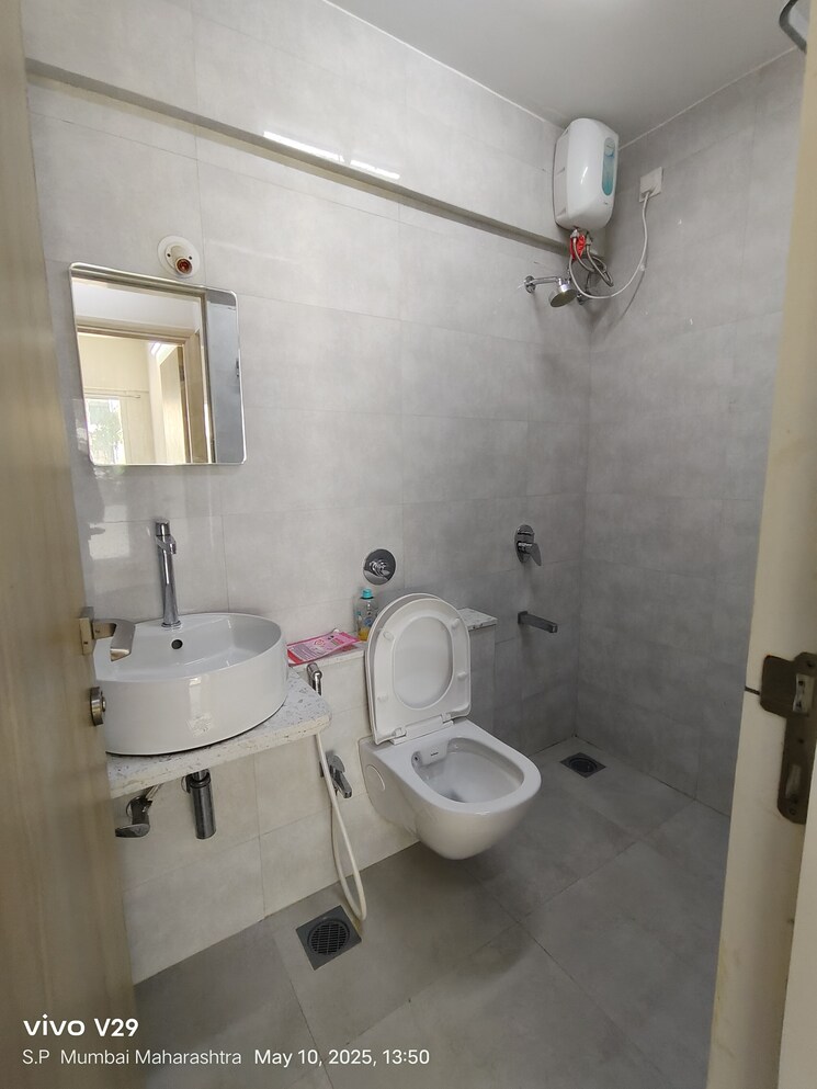 Bathroom, sugee-atharva 2 Bedroom 650 Sq.Ft. Apartment In Prabhadevi Mumbai 8648016