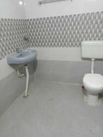 Bathroom in 2 BHK Villa at Aliganj – for Rent