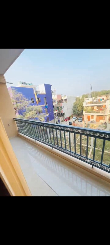 Balcony in 1 BHK Builder Floor at Ignou Road – for Rent