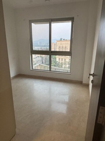 Room in 2 BHK Apartment at Hiranandani Atlantis, Powai – for Sale