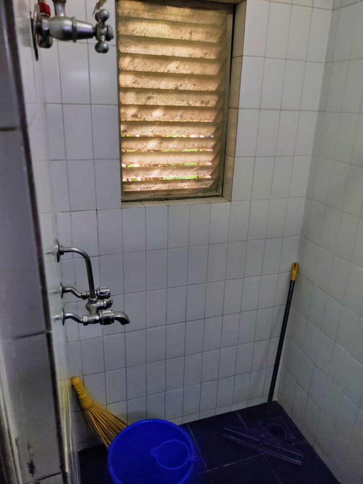 Bathroom, poonam-kirti-chs-ltd 2 Bedroom 669 Sq.Ft. Apartment In Poonam Nagar Mumbai 8648050