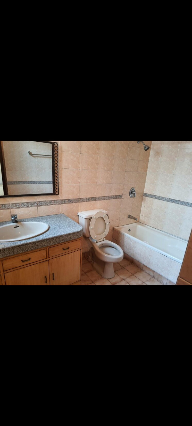 Master Bedroom, greater kailash ii 3 Bedroom 1800 Sq.Ft. Builder Floor In Greater Kailash ii Delhi 8648059