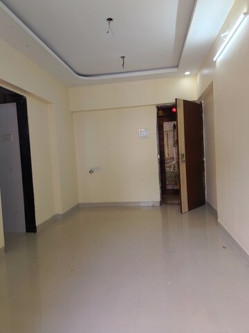 1 BHK Apartment For Rent in Navkar Building, Nalasopara West