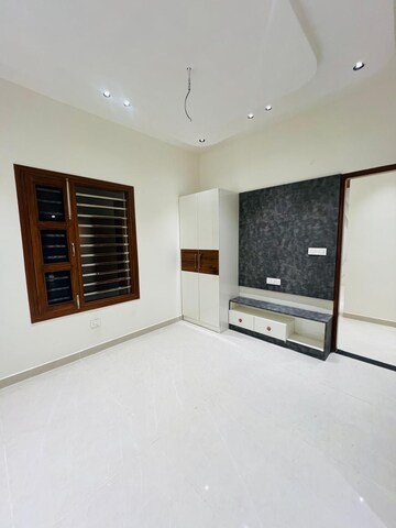 Room in 3 BHK Builder Floor at KharaR-Banur Road – for Rent