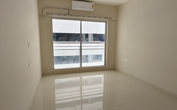 2 BHK Apartment For Rent in Sugee Atharva, Prabhadevi