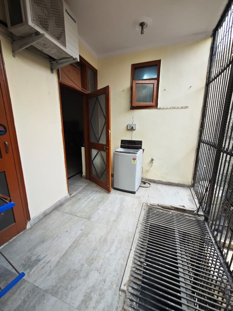 Balcony, sector 19 2 Bedroom 1400 Sq.Ft. Villa In Sector 19 Noida 8648094