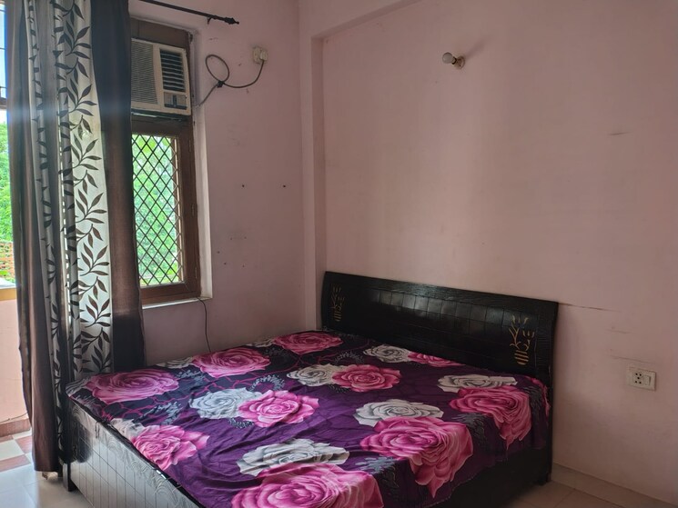 Bedroom, sector 19 2 Bedroom 1400 Sq.Ft. Villa In Sector 19 Noida 8648094