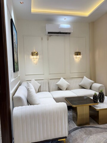 Master Bedroom in 3 BHK Builder Floor at Pinnacle Aeren Homes, Pir Machalla – for Sale