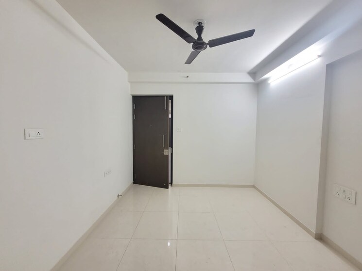 Room, godrej-emerald 1 Bedroom 805 Sq.Ft. Apartment In Ghodbunder Road Thane 8648203