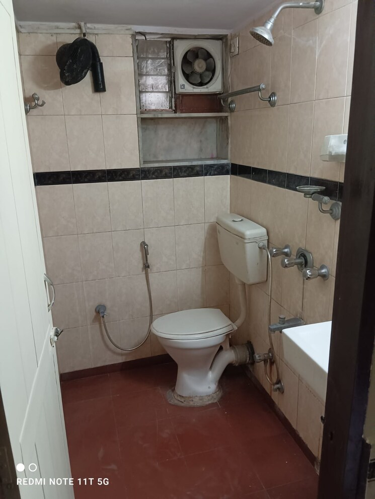 Bathroom, jalvayu-vihar-powai 2 Bedroom 690 Sq.Ft. Apartment In Powai Mumbai 8648208