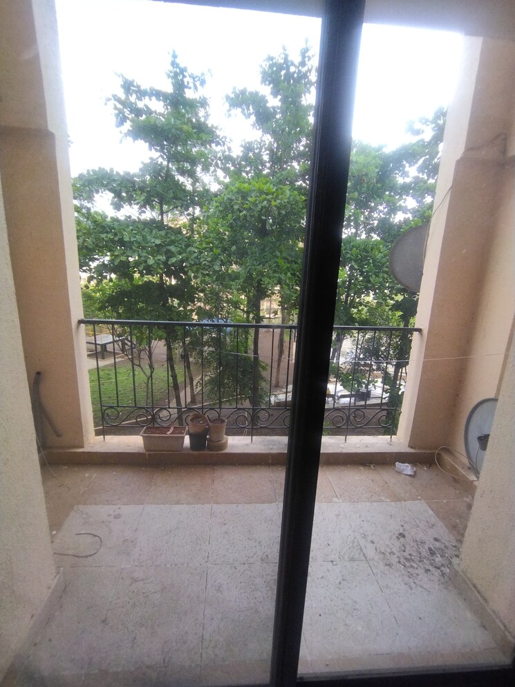 Balcony, bramha-avenue 1 Bedroom 625 Sq.Ft. Apartment In Kondhwa Pune 8648209