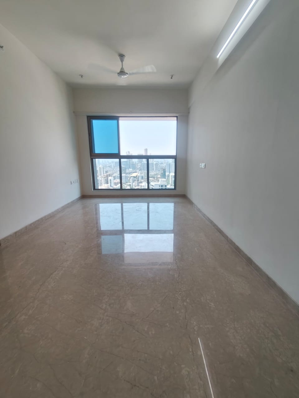 2 BHK Apartment For Rent in Lotus Unity
