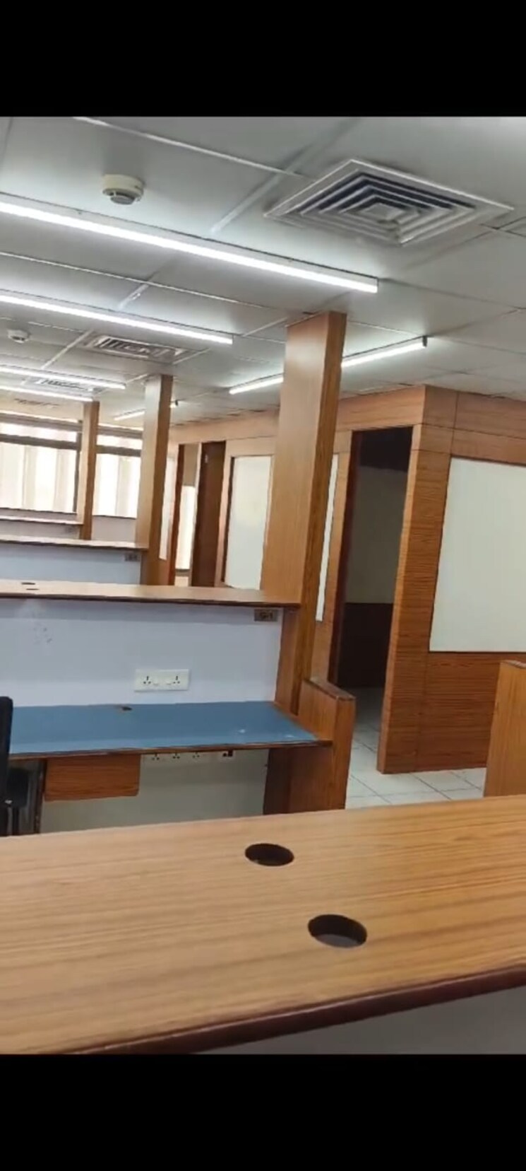 Team Area, hn-safal-profitaire Commercial Office Space 2735 Sq.Ft. In Prahlad Nagar Ahmedabad 8648215