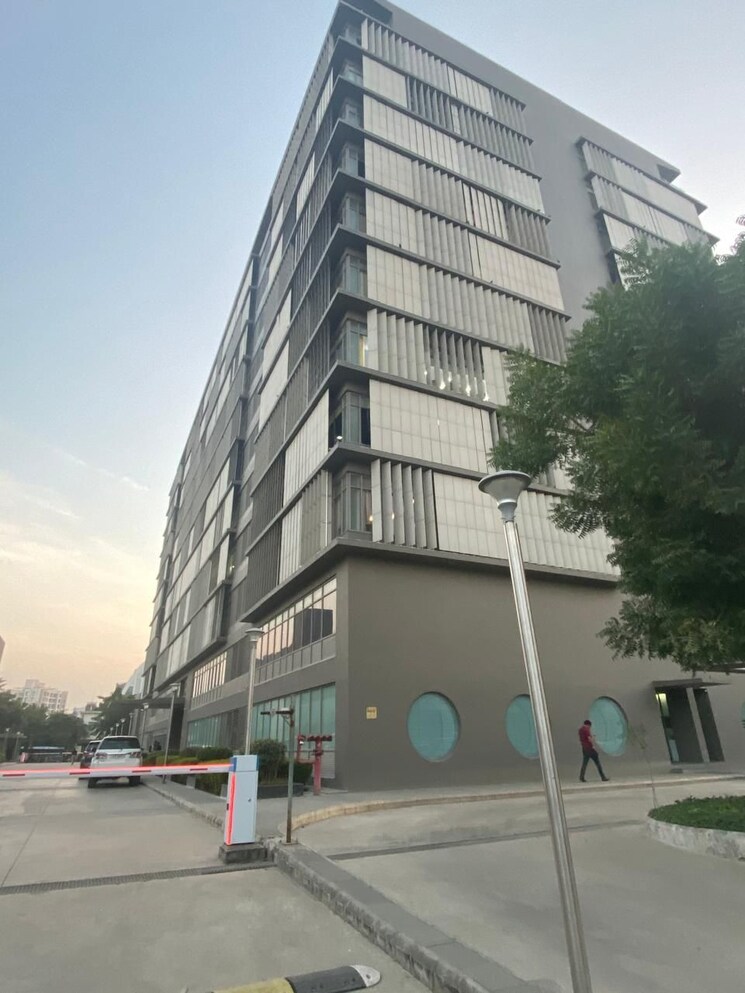 Exterior View, hn-safal-profitaire Commercial Office Space 2735 Sq.Ft. In Prahlad Nagar Ahmedabad 8648215