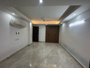 Room in 3 BHK Builder Floor at Saket – for Sale