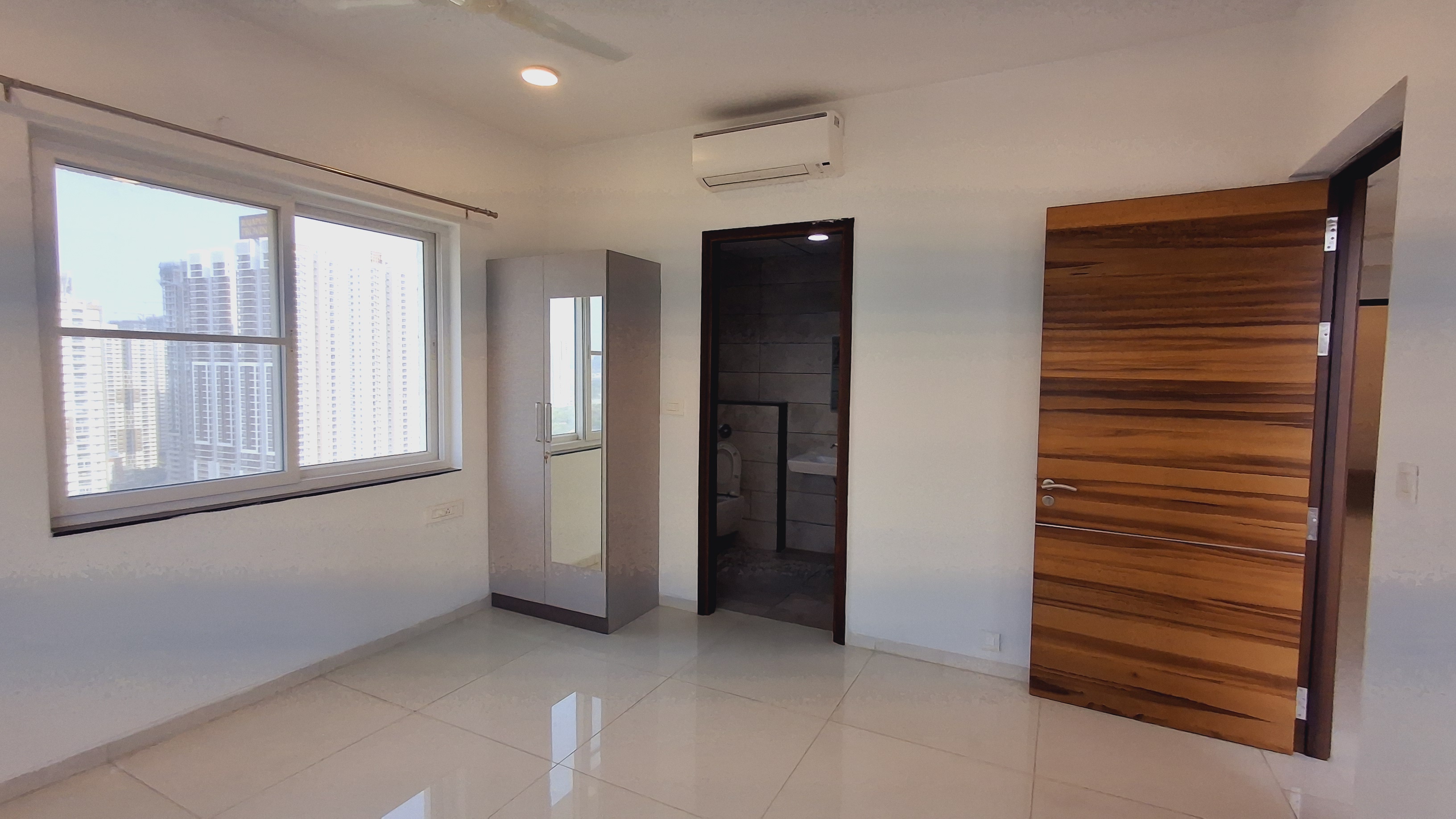 3 BHK + Pooja Room Apartment For Rent in Jayabheri The Summit