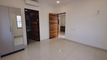 Room in 3 BHK Apartment at Jayabheri The Summit, Narsingi – for Rent