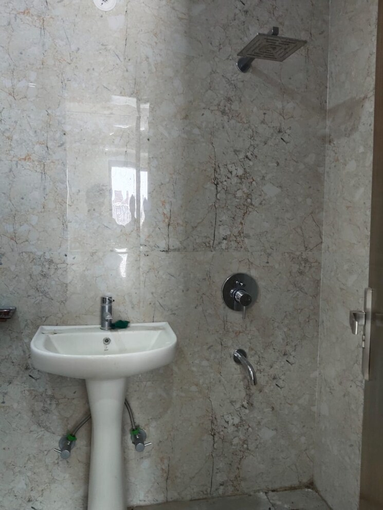 Bathroom, saket 3 Bedroom 1503 Sq.Ft. Builder Floor In Saket Delhi 8648270