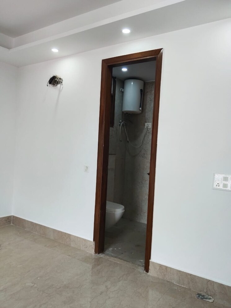 Bathroom, saket 3 Bedroom 1503 Sq.Ft. Builder Floor In Saket Delhi 8648270
