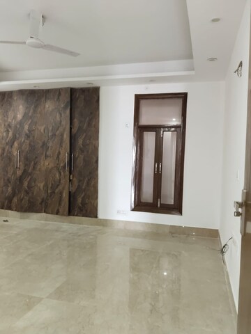 Room in 3 BHK Builder Floor at Saket – for Sale