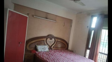 Room in 2 BHK Builder Floor at Sector 49 – for Rent