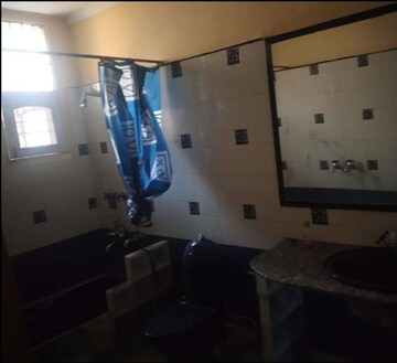 Attached Bathroom in 2 BHK Builder Floor at Sector 49 – for Rent