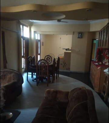 Living Room in 2 BHK Builder Floor at Sector 49 – for Rent