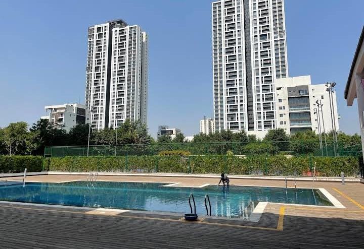 4 BHK + Servant Room 3320 Sq.Ft. Apartment in Tata Primanti Phase 2