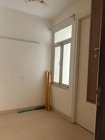 3 BHK Apartment For Rent in AWHO Shanti Vihar, Sector 95