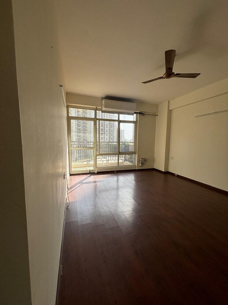 Room, awho-shanti-vihar 3 Bedroom 1350 Sq.Ft. Apartment In Sector 95 Gurgaon 8648293