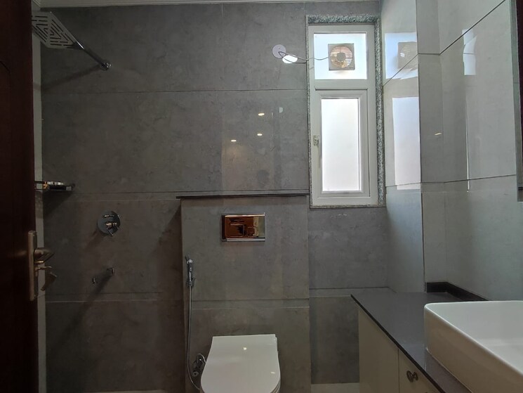 Bathroom, malviya nagar 2 Bedroom 900 Sq.Ft. Builder Floor In Malviya Nagar Delhi 8648322