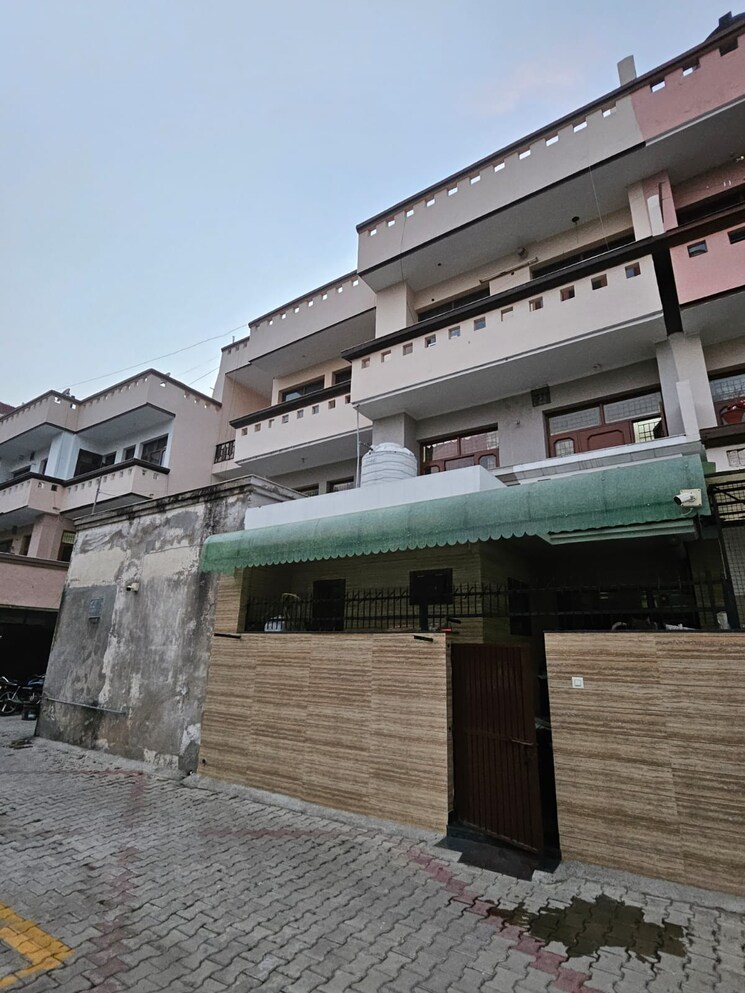 Exterior View, sector 50 3 Bedroom 3000 Sq.Ft. Builder Floor In Sector 50 Chandigarh 8648306