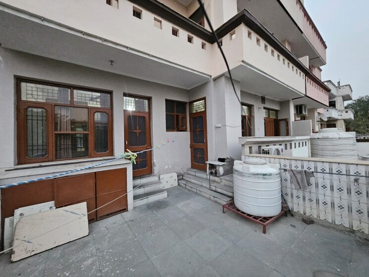 Exterior View, sector 50 3 Bedroom 3000 Sq.Ft. Builder Floor In Sector 50 Chandigarh 8648306