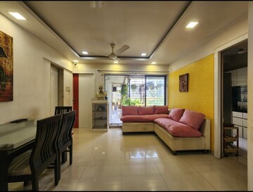 Living Room in 1.5 BHK Apartment at Living Essence, Kandivali East – for Sale