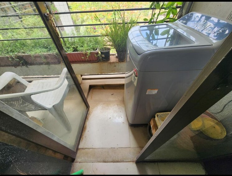 Balcony, living-essence 1.5 Bedroom 750 Sq.Ft. Apartment In Kandivali East Mumbai 8648298