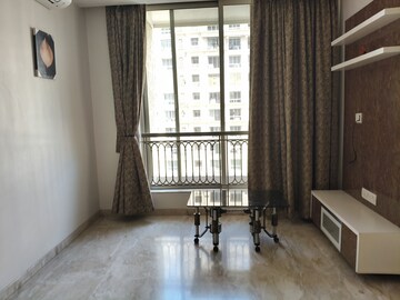 Room in 2 BHK Apartment at Hiranandani Paloma, Ghodbunder Road – for Rent
