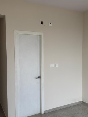 Room in 1 BHK Apartment at Tata Serein, Pokhran Road No Two – for Rent